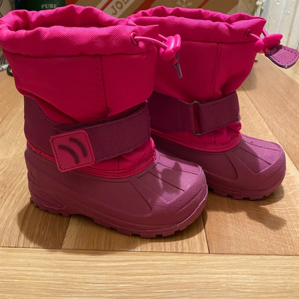 Thermolite toddler girls snow boots!